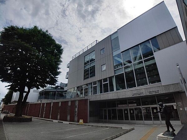 画像20:札幌市立資生館小学校 753m