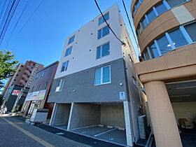 ブルーイング苗穂駅前  ｜ 北海道札幌市中央区北二条東10丁目（賃貸マンション1LDK・4階・36.72㎡） その1