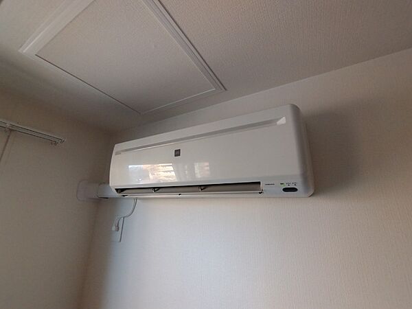 画像19:エアコンが設置してありますので、寒暖対策もばっちり。