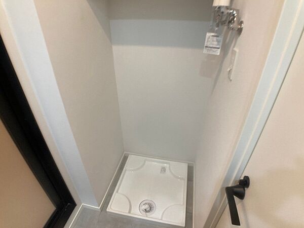 画像21:脱衣所には洗濯パンがあります。万一の水漏れにも安心。