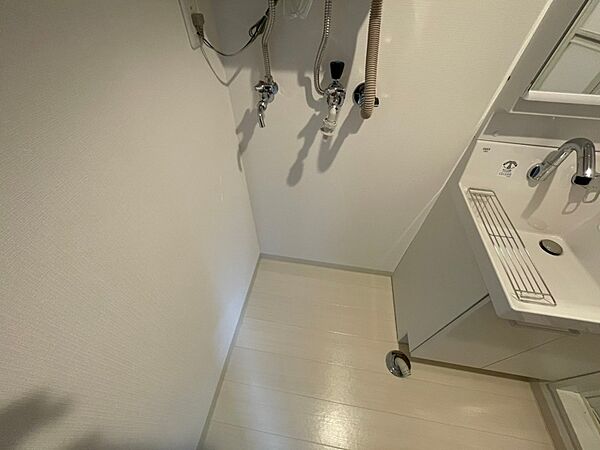 画像24:室内洗濯機置場です。水漏れ対策がないと安心できませんよね。