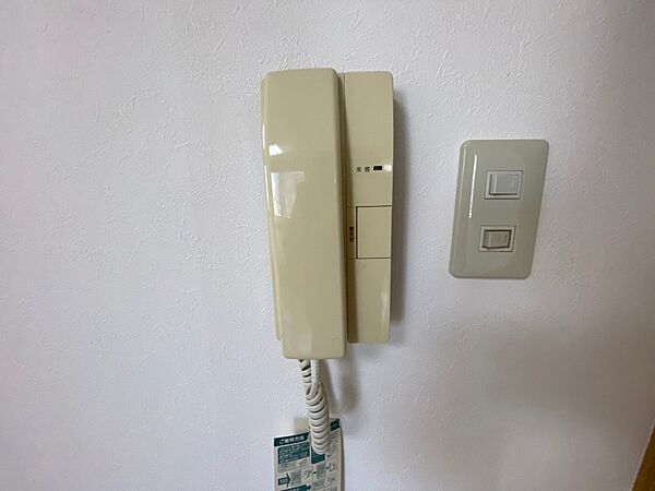 画像24:インターホンは通話ができるので急な訪問があっても安心です。
