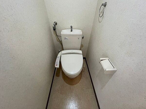 画像11:こちらはトイレです。清潔感があり、安心して使用できます。