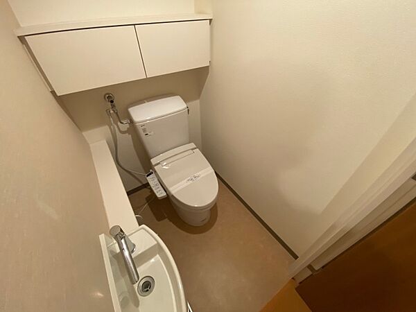 画像11:トイレです。ウォシュレット付を探している方、おすすめです。
