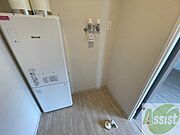 洗濯機はこちらの専用スペースに置けます！