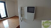 モニターホンなので来客様の顔が見れます。安心ですね！