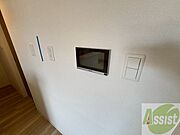 インターホンです。オートロック付きで安心のマンションです。