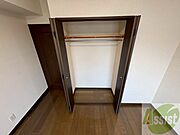 クローゼットは奥行きもあり、荷物が多い方でも安心です。