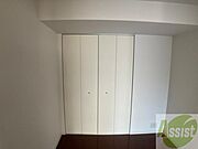 寝室の収納です。部屋がすっきり片付きます。