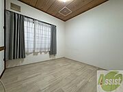 寝室です。部屋をどう使うかはあなた次第です！