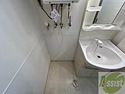もちろん洗濯機置場は室内にあるので、いつでも洗濯できますよ～