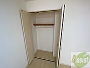 寝室の収納です。部屋がすっきり片付きます。