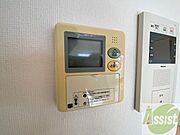 給湯器は簡単操作で温度調整ができますよ。