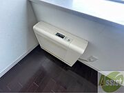 ガス暖房です。寒い冬もこれで乗り切りましょう！