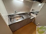 キッチンは調理スペースもあり料理がはかどりそうです。