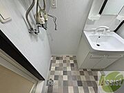 洗濯機はこちらの専用スペースに置けます！