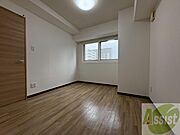 寝室です。部屋をどう使うかはあなた次第です！