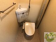 トイレです。ウォシュレット付を探している方、おすすめです。