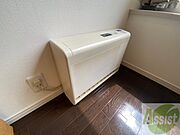 ガス暖房です。寒い冬もこれで乗り切りましょう！