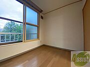 寝室です。部屋をどう使うかはあなた次第です！