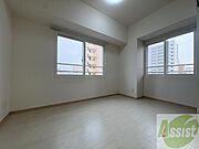 寝室です。部屋をどう使うかはあなた次第です！