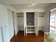寝室の収納です。部屋がすっきり片付きます。