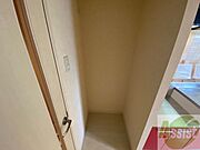 もちろん洗濯機置場は室内にあるので、いつでも洗濯できますよ～