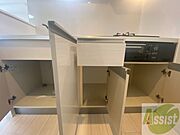 キッチン下の収納もたっぷり入るので片付きそうですね。