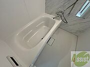 お風呂になります。一日の疲れを癒してくださいね。