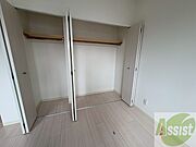 寝室の収納です。部屋がすっきり片付きます。