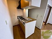 こちらはキッチン。調理スペースもあり使いやすそうです。