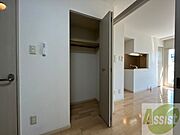 寝室の収納です。部屋がすっきり片付きます。