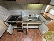 キッチン下の収納もたくさん入りますよ～！