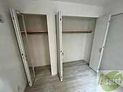 クローゼットは奥行きもあり、荷物が多い方でも安心です。