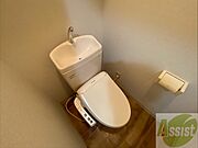 トイレです。ウォシュレット付を探している方、おすすめです！