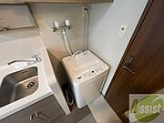 もちろん洗濯機置場は室内にあるので、いつでも洗濯できますよ～