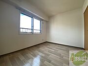 日当たりが良くて心地よく過ごせそうなお部屋です。