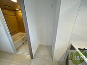 こちらに冷蔵庫を置けます。調理時の動線もばっちり効率的。