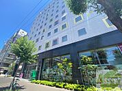 まいばすけっと南2条西8丁目店 182m