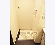 洗面台横に置けます