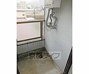 バルコニーに洗濯機置き場です