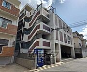 パリッとした外観です。