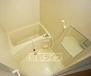 ゆったりしたバスルーム。