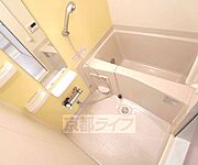 ゆったりサイズのお風呂です