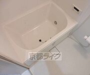 ゆったりとしたバスルームです・