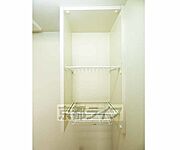 小さな棚つきです
