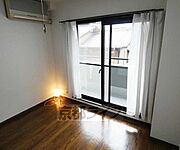 落ち着いた雰囲気のお部屋です