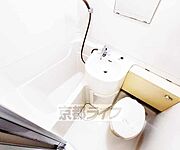 清潔感のあるユニットバスです。