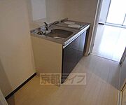 2口ＩＨコンロ付きの綺麗なキッチンです。