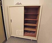充分なシューズボックス
